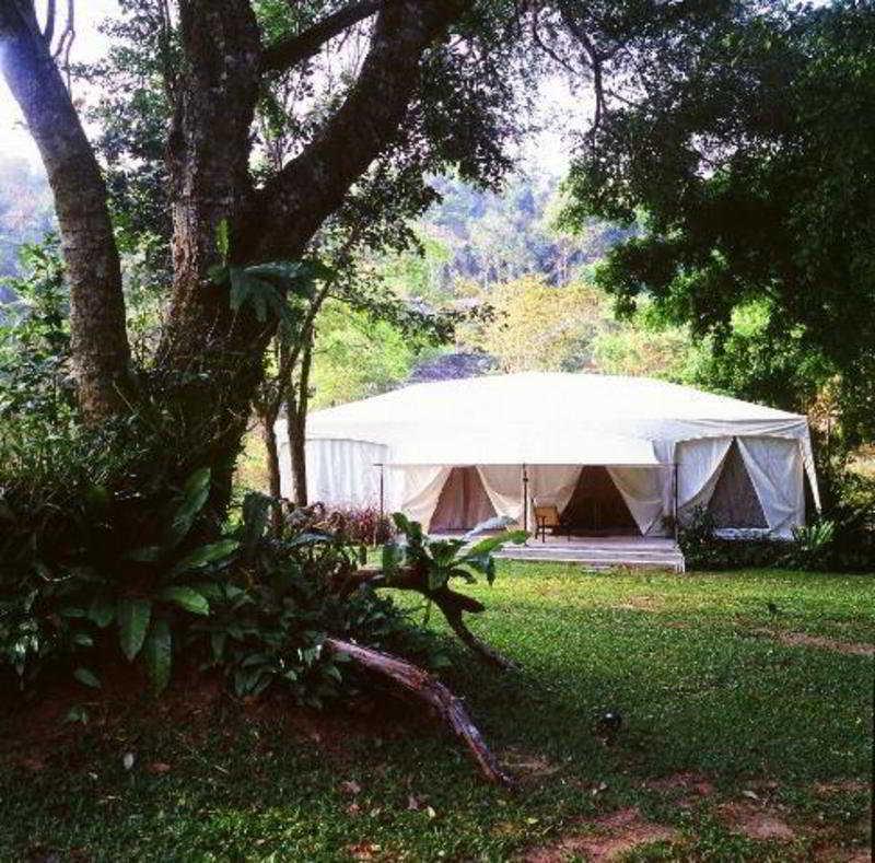 Khao Kheaw Es-Ta-Te Camping Resort & Safari Сирача Экстерьер фото