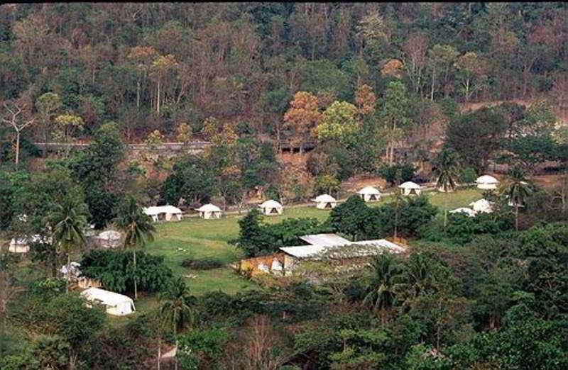 Khao Kheaw Es-Ta-Te Camping Resort & Safari Сирача Экстерьер фото